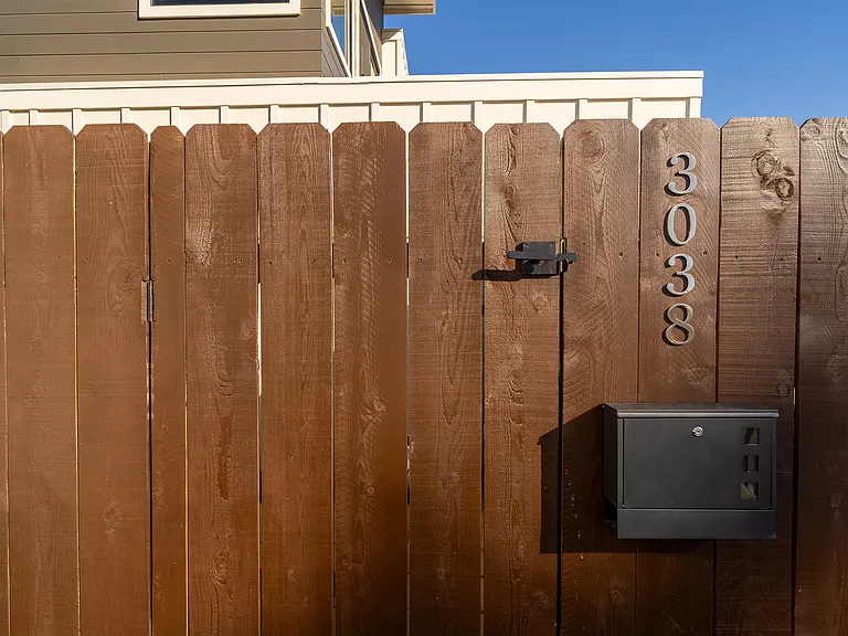 3038 Beech St — Photo 48
