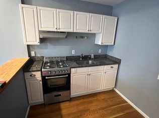 186 I St APT 1, South Boston, MA 02127