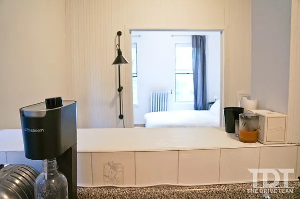 Rented by J Misrahi Realty Corp | media 18