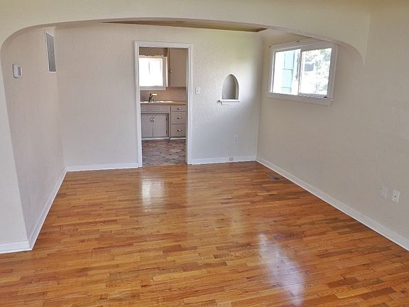 3rd image of 4310 E C St