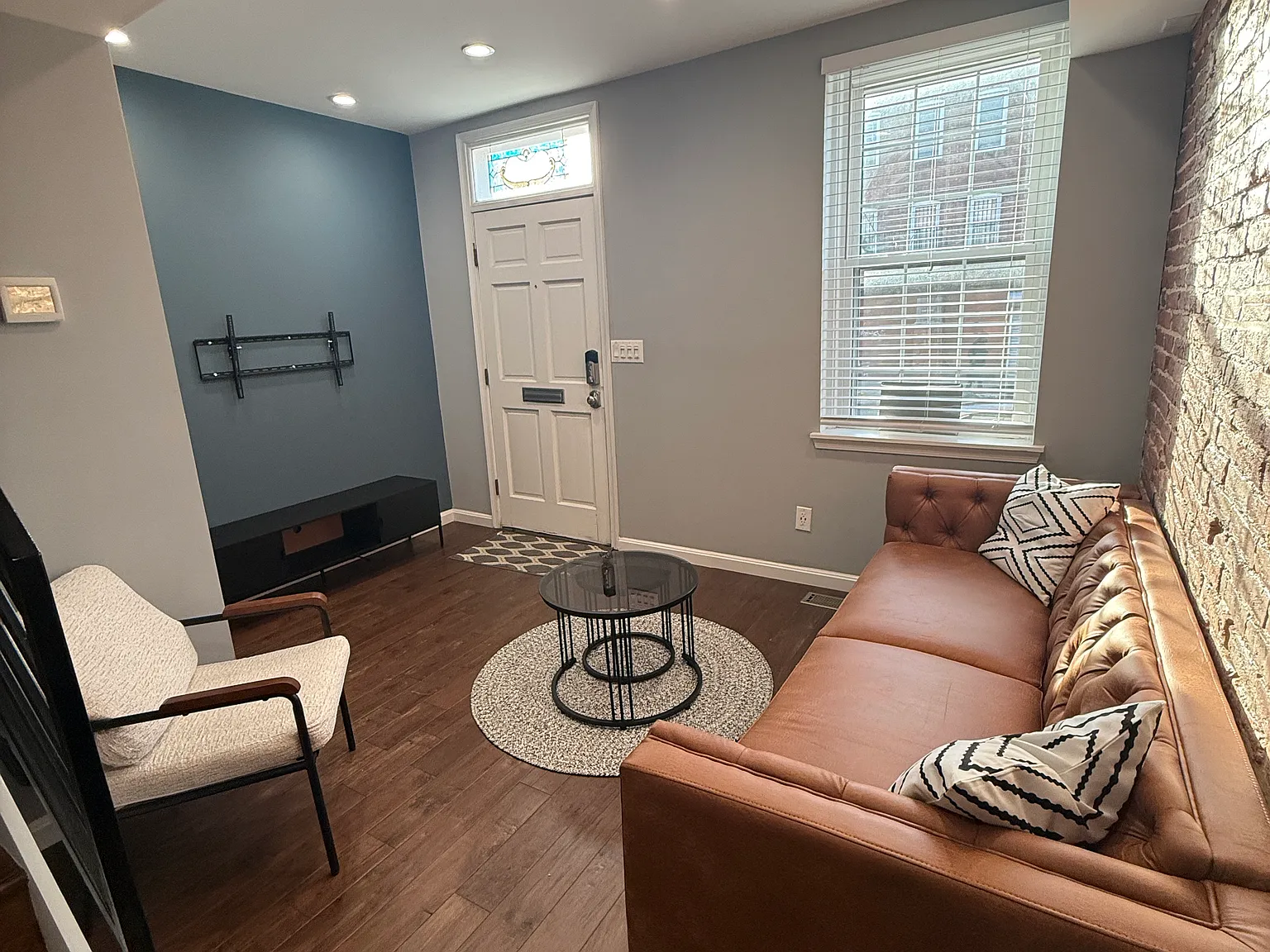 39 N Eden St — Photo 4