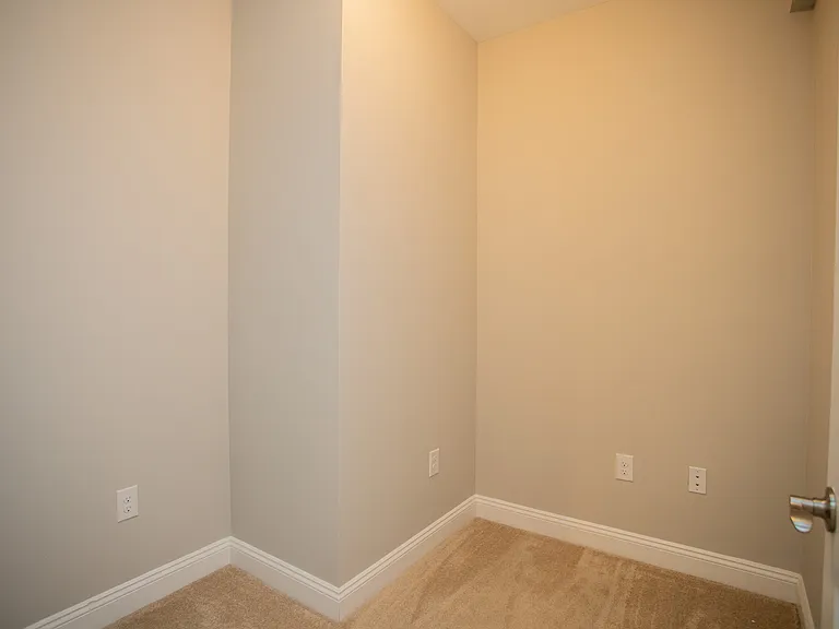 31 Gables East Way #202 — Photo 1