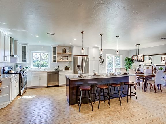 3rd image of 6350 Elder Ct