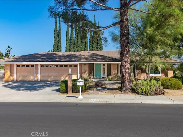 1669 Camelot Dr, Redlands, CA 92374