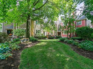 90 Cornhill Pl, Rochester, NY 14608