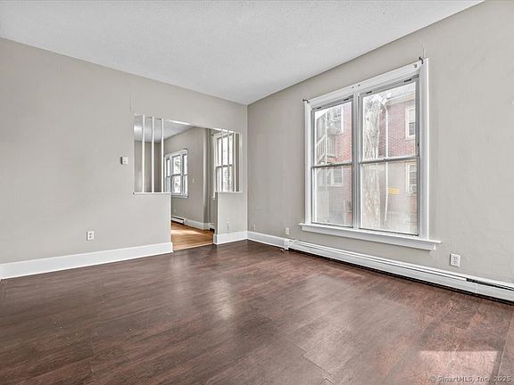 2nd image of 133 Davenport Ave APT 1B