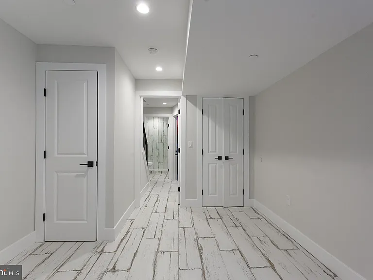 5126 Malcolm St — Photo 16