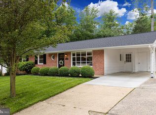 6404 Rivington Rd, Springfield, VA 22152