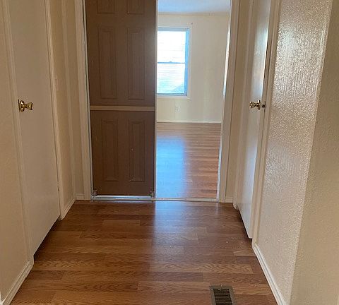 4th image of 10701 Fm 607 N #11