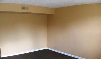 3rd image of 107 Creekside Ct