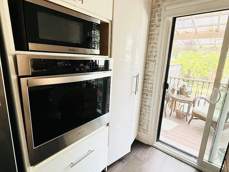 383 Coxwell Ave #MAIN UPPER — Photo 39