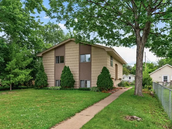 5326 Knox Ave N, Brooklyn Center, MN 55430