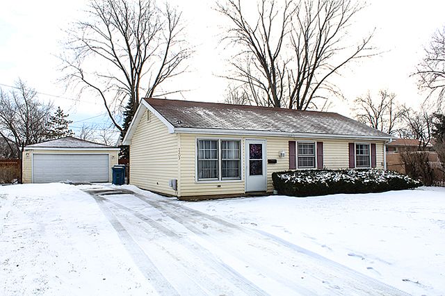 1st image of 2203 Burr Oak St