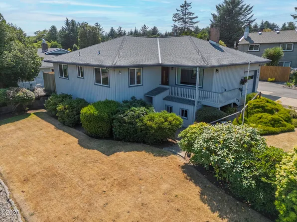 3030 NE 32nd Dr, Lincoln City, OR 97367