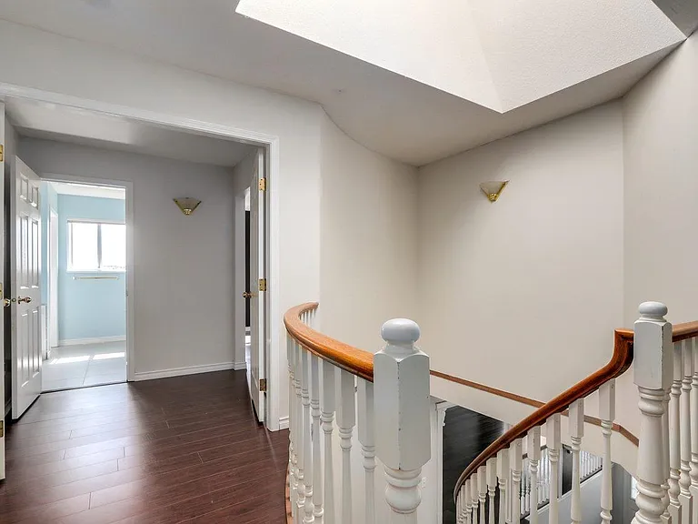 2657 Sandstone Cres #UPPER FLOOR — Photo 18