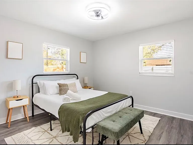 8911 Oren Ave — Photo 13