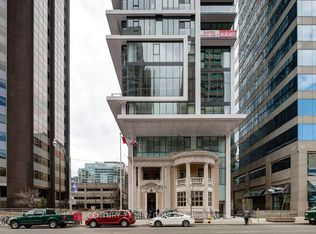426 University Ave #2201, Toronto, ON M5G 1S9