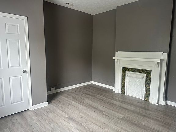 4th image of 654 Elm Tree Ln