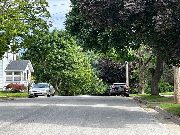 5th image of 962 Calvary Ave NW