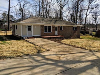 292 Oldcastle Ln, Forest City, NC, 28043