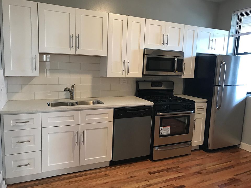 1st image of 4010 N Kenmore Ave APT A6