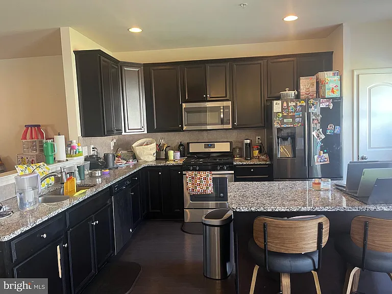 141 Graystone Dr — Photo 7