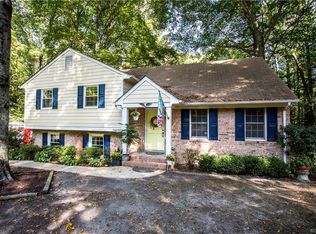 9411 Trails End Rd, Midlothian, VA 23112