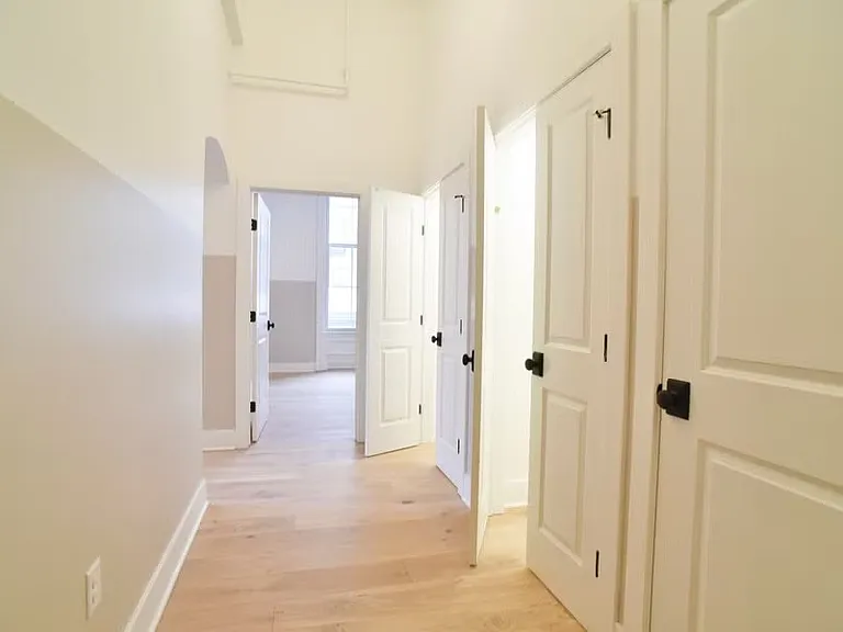 30 W Broad St #409 — Photo 7