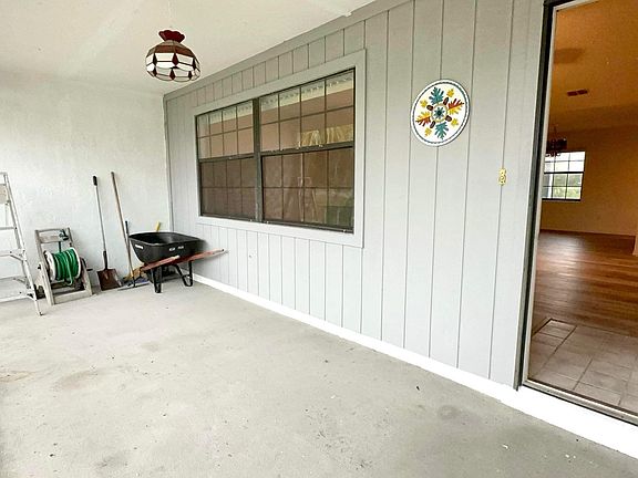 5th image of 15522 SW 46th Cir