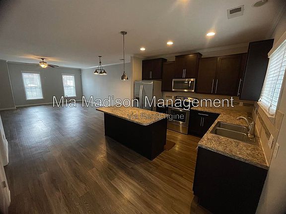 5th image of 115 Reese Way