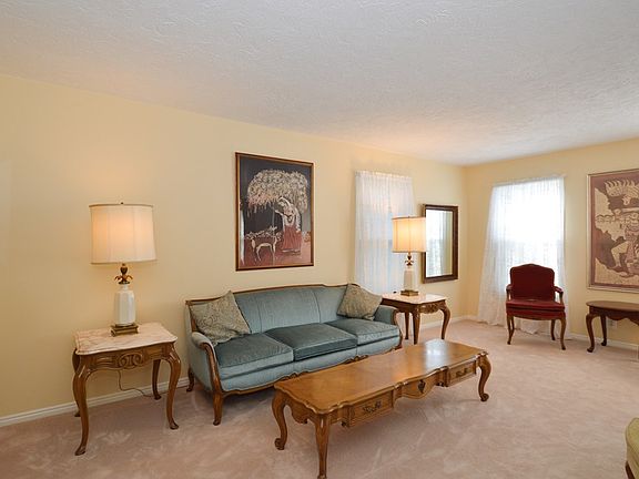 5th image of 1749 Delmar Dr