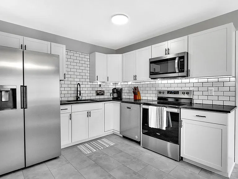 4321 Hancock Ter — Photo 6