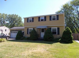 74 Gladmar Dr, Rochester, NY 14622