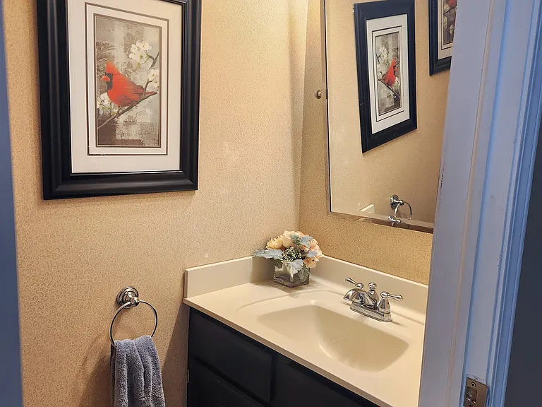882 Randall Dr — Photo 7