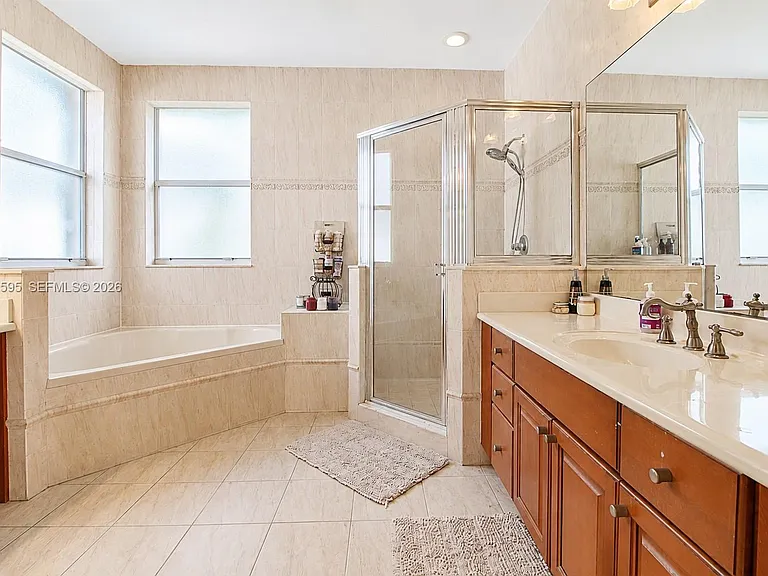 13989 SW 155th Ter — Photo 30