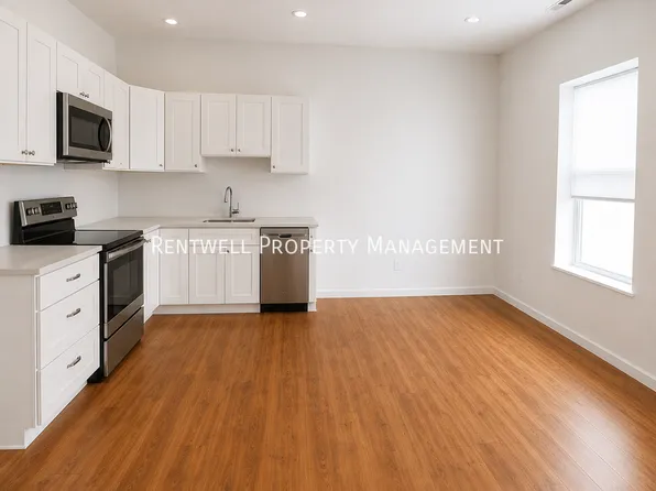 118 N 2nd Ave #2, Coatesville, PA 19320