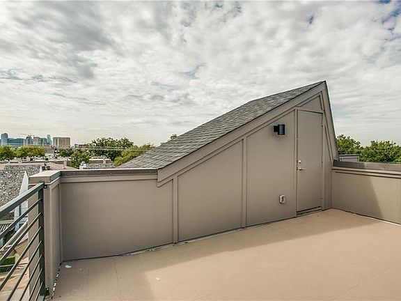 4th image of 3212 Lee St #6
