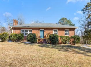 95 Windsor St, Goldston, NC 27252