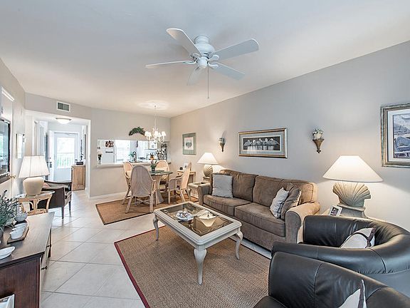 4th image of 960 Huron Ct #6