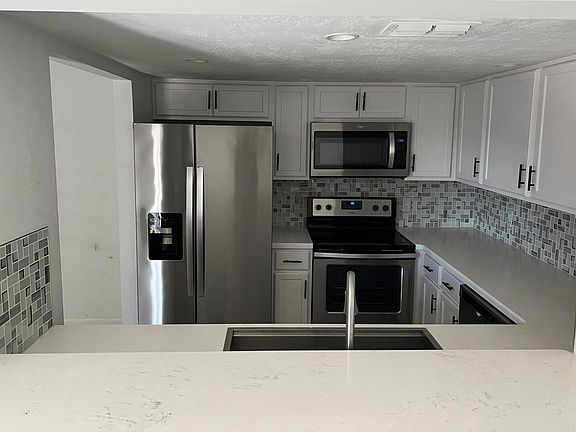 5th image of 1028 4th St N #2F