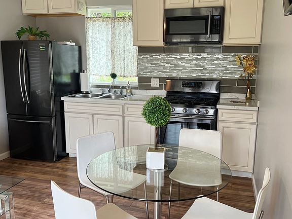 3rd image of 4118 Vista Grande Dr
