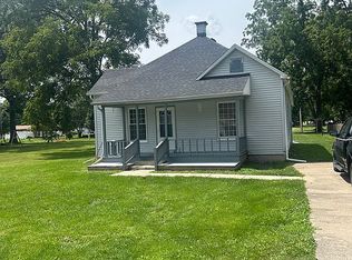 631 S Davis St, Clinton, IN 47842