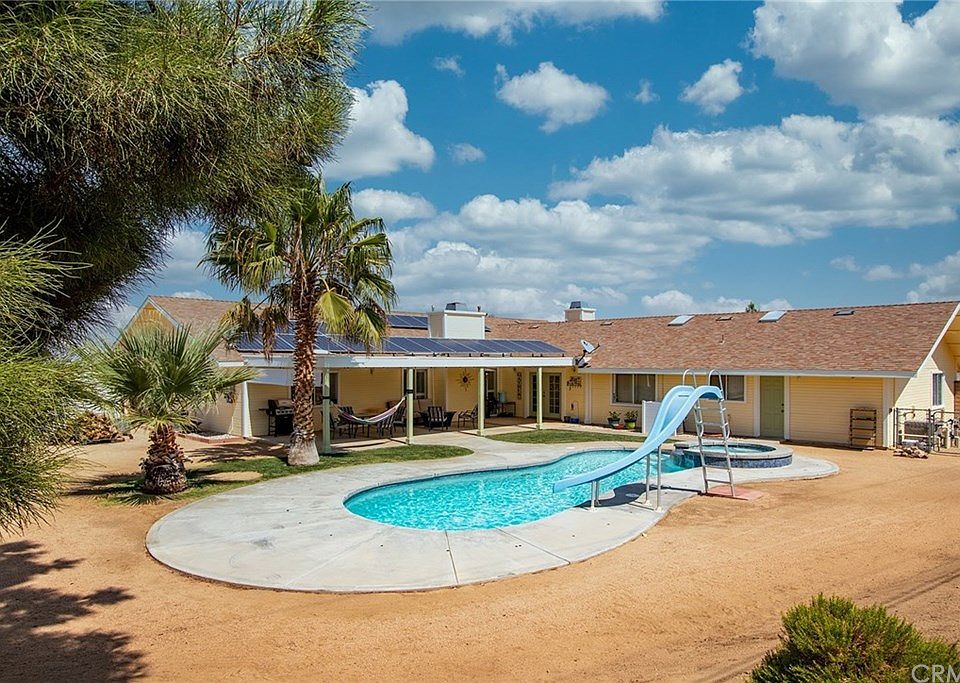 1st image of 58783 Santa Barbara Dr