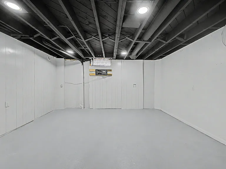 4205 Katherine St — Photo 29