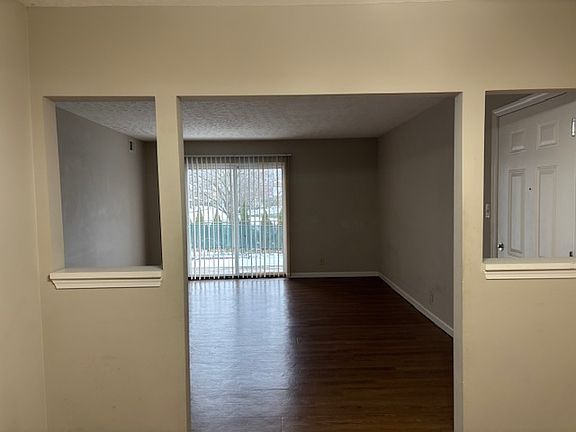2nd image of 1503 La Fontenay Ct