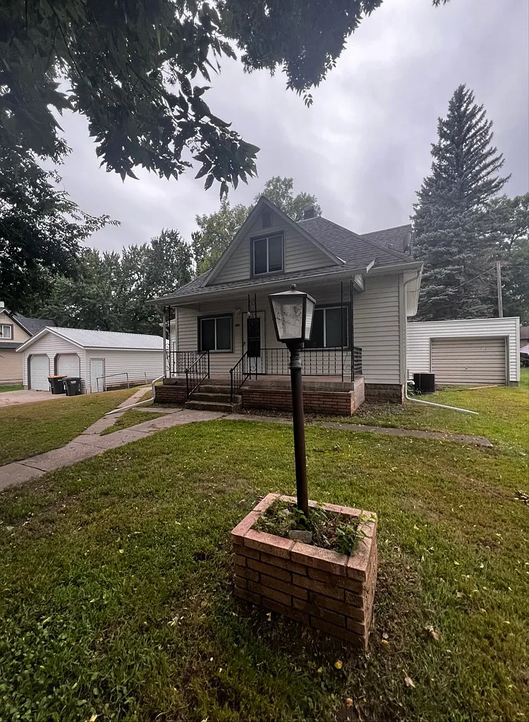 Charming Single Family Home in Danube, MN — Photo 1
