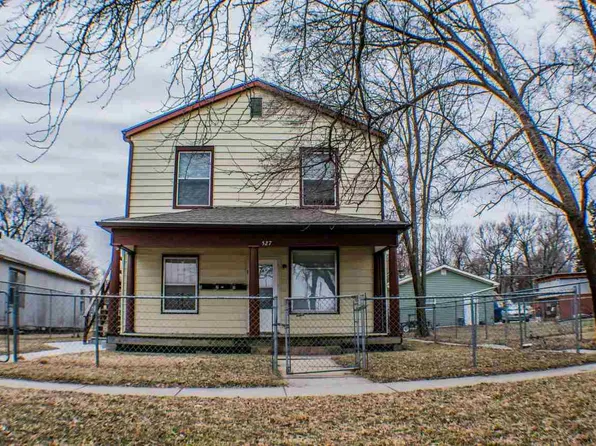 527 W 14th St, Junction City, KS 66441