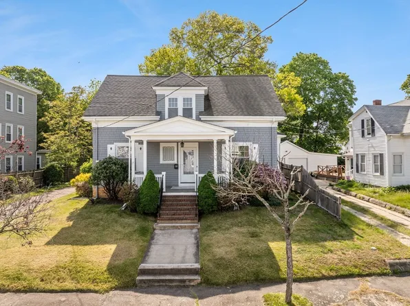 51 Gifford St, Brockton, MA 02301