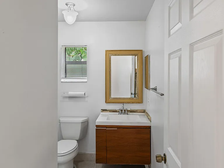 13945 Langley Pl — Photo 3