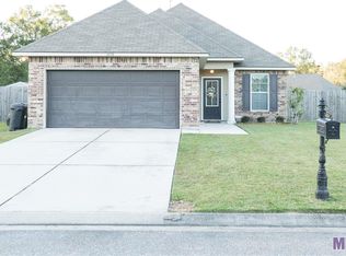 38216 Saint Kitts Ct, Gonzales, LA 70737